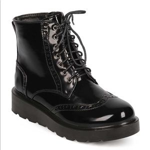 Polished Wedge Spectator Wingtip Combat Boot NWOT